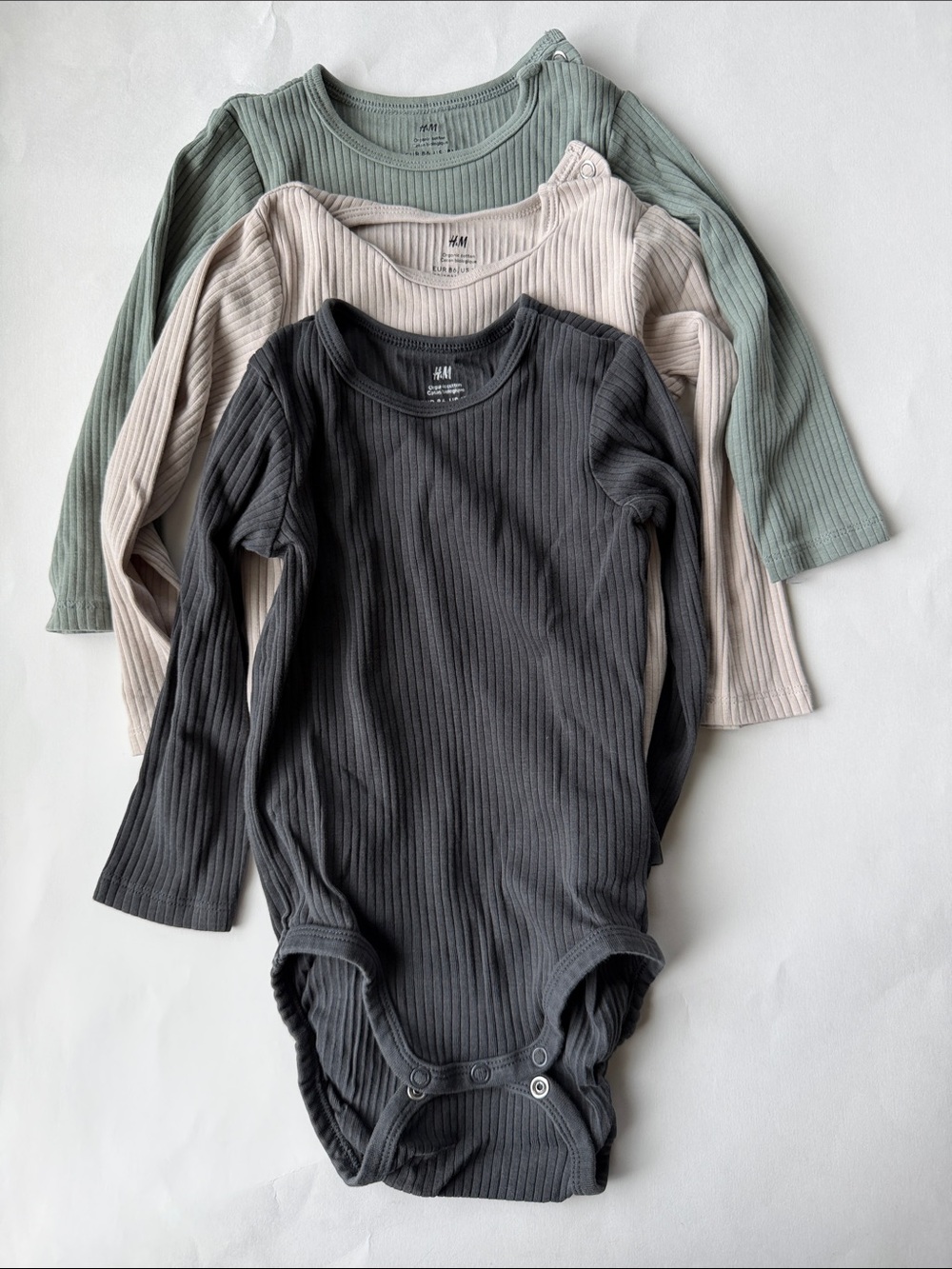 H&M Kids Ribbed Long-Sleeve One-Piece Bodysuit - Charcoal, Beige, Sage (3-Pack)